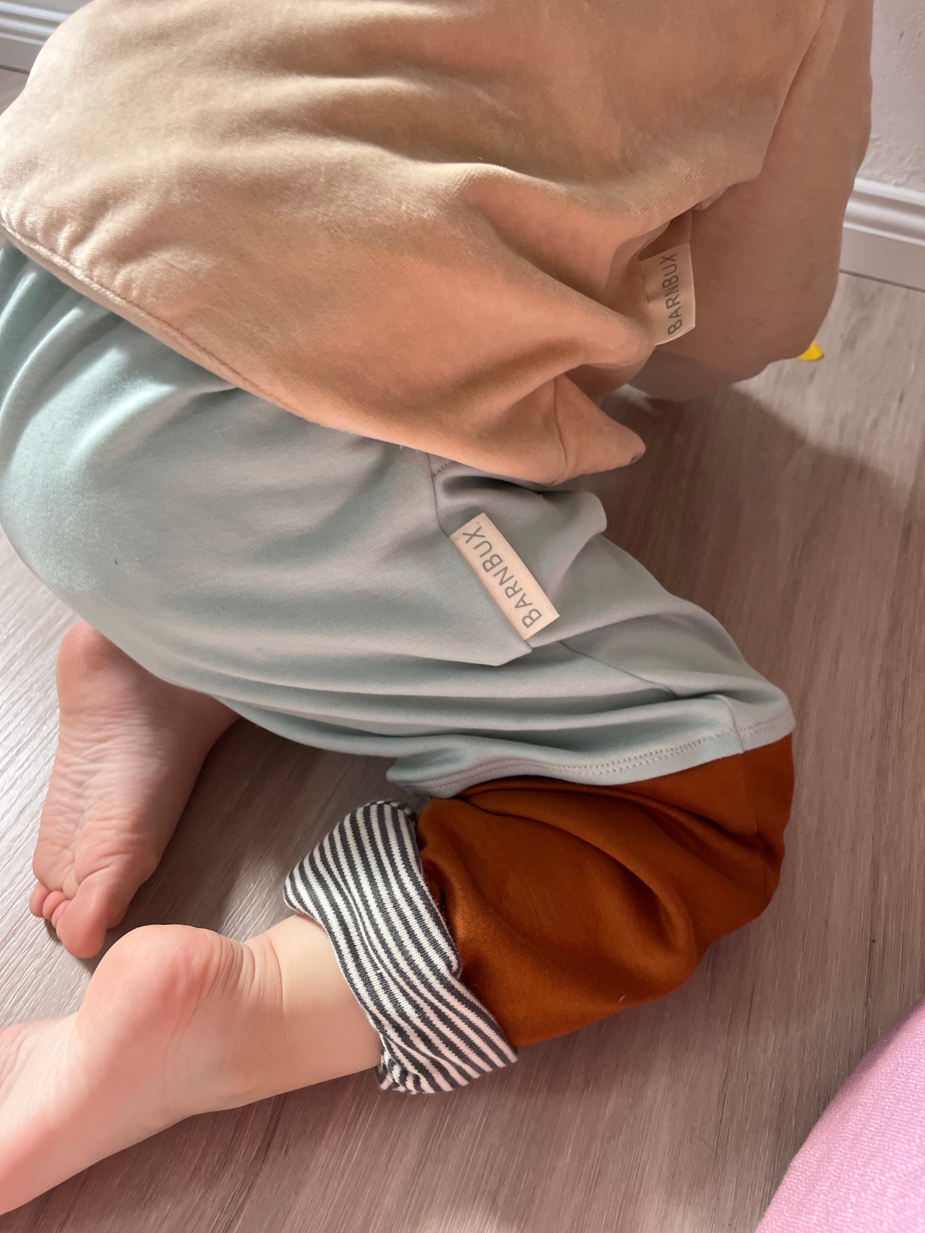 mitwachsende Kinderhose Colorblock Wolke Rost| BARNBUX