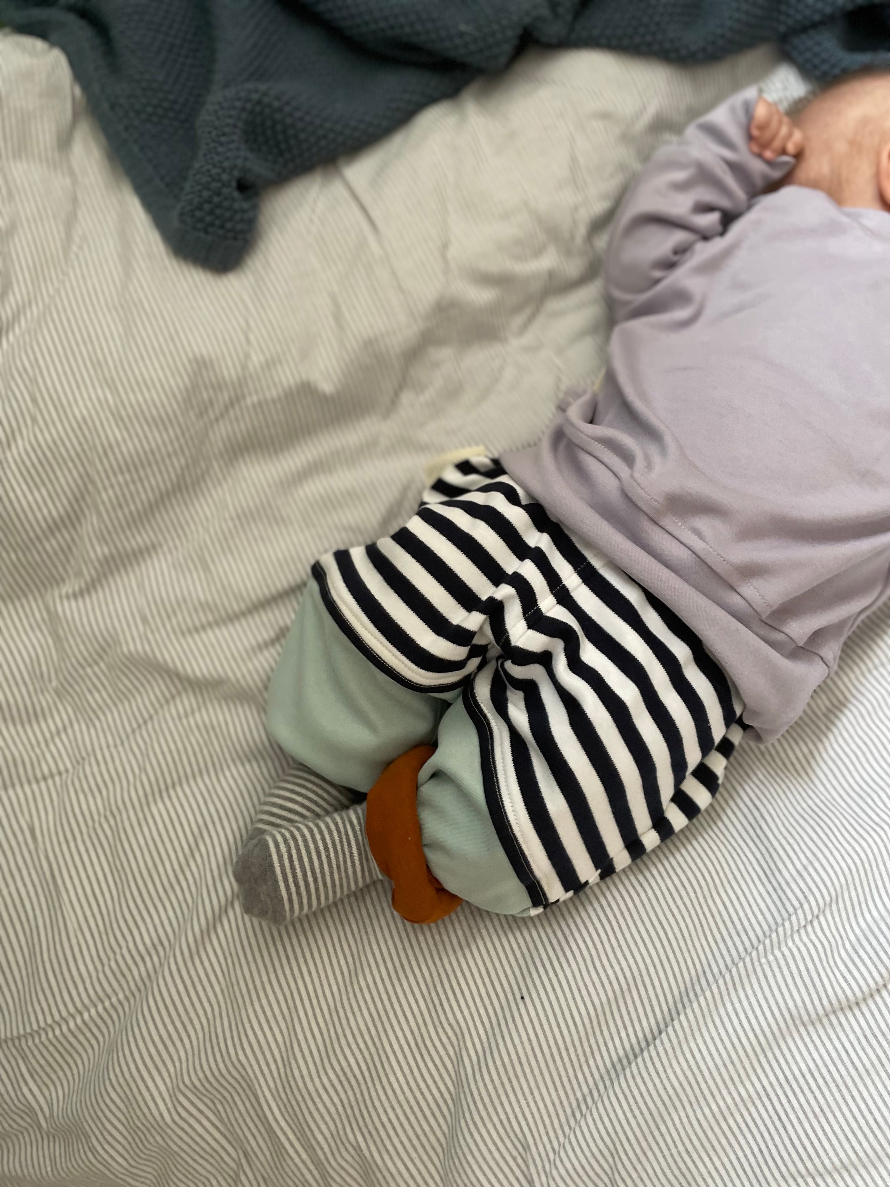 mitwachsende Kinderhose Colorblock Ringel Marine Rost | BARNBUX