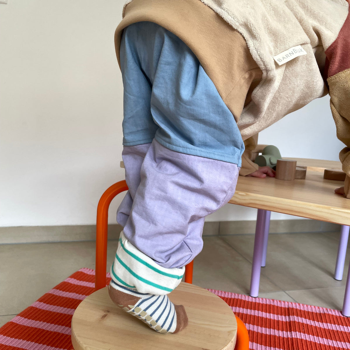 mitwachsende-Kinderhose-barnbux-upcycling