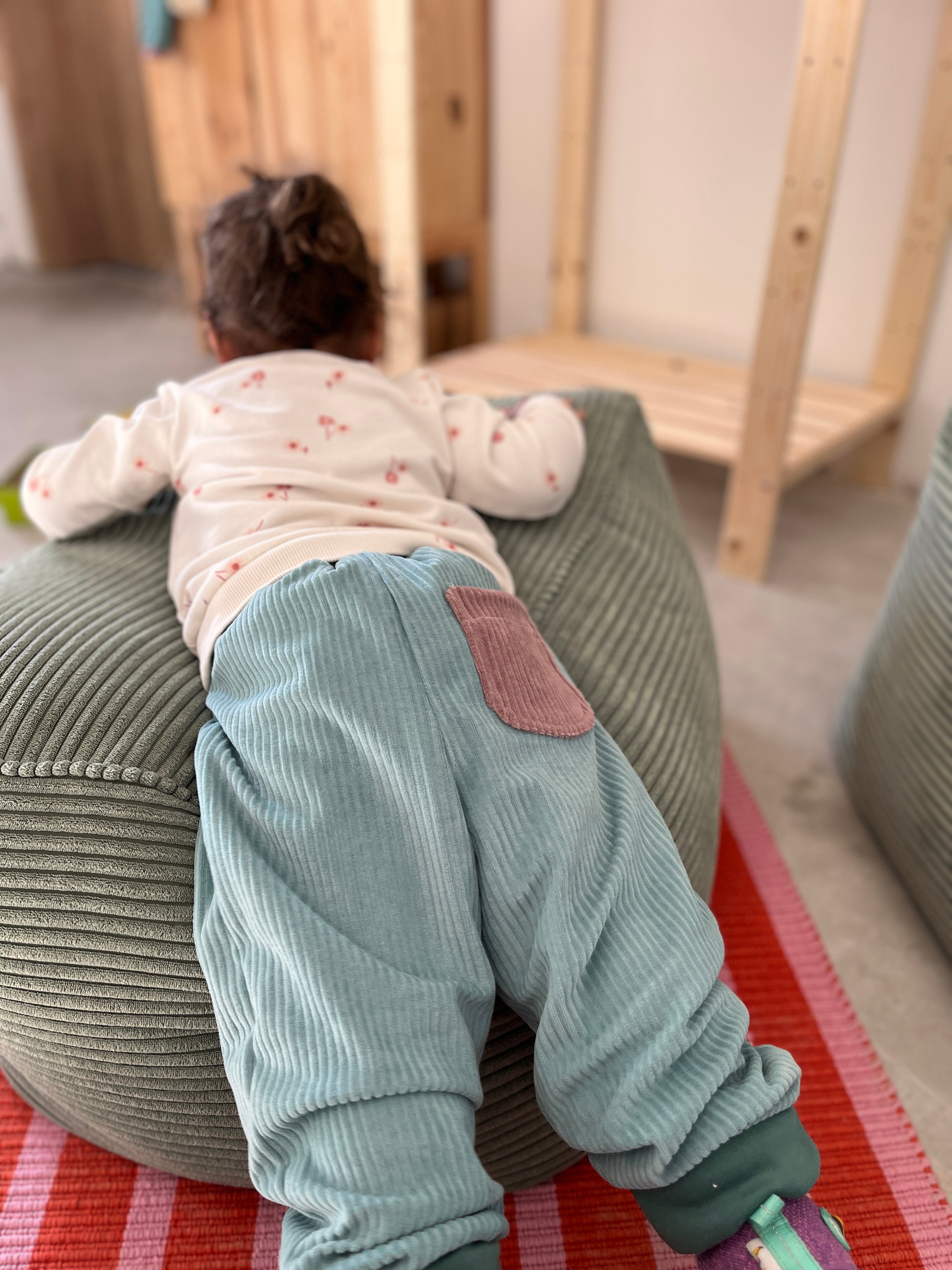 Mitwachsende Kinderhose Cordnicki I BARNBUX