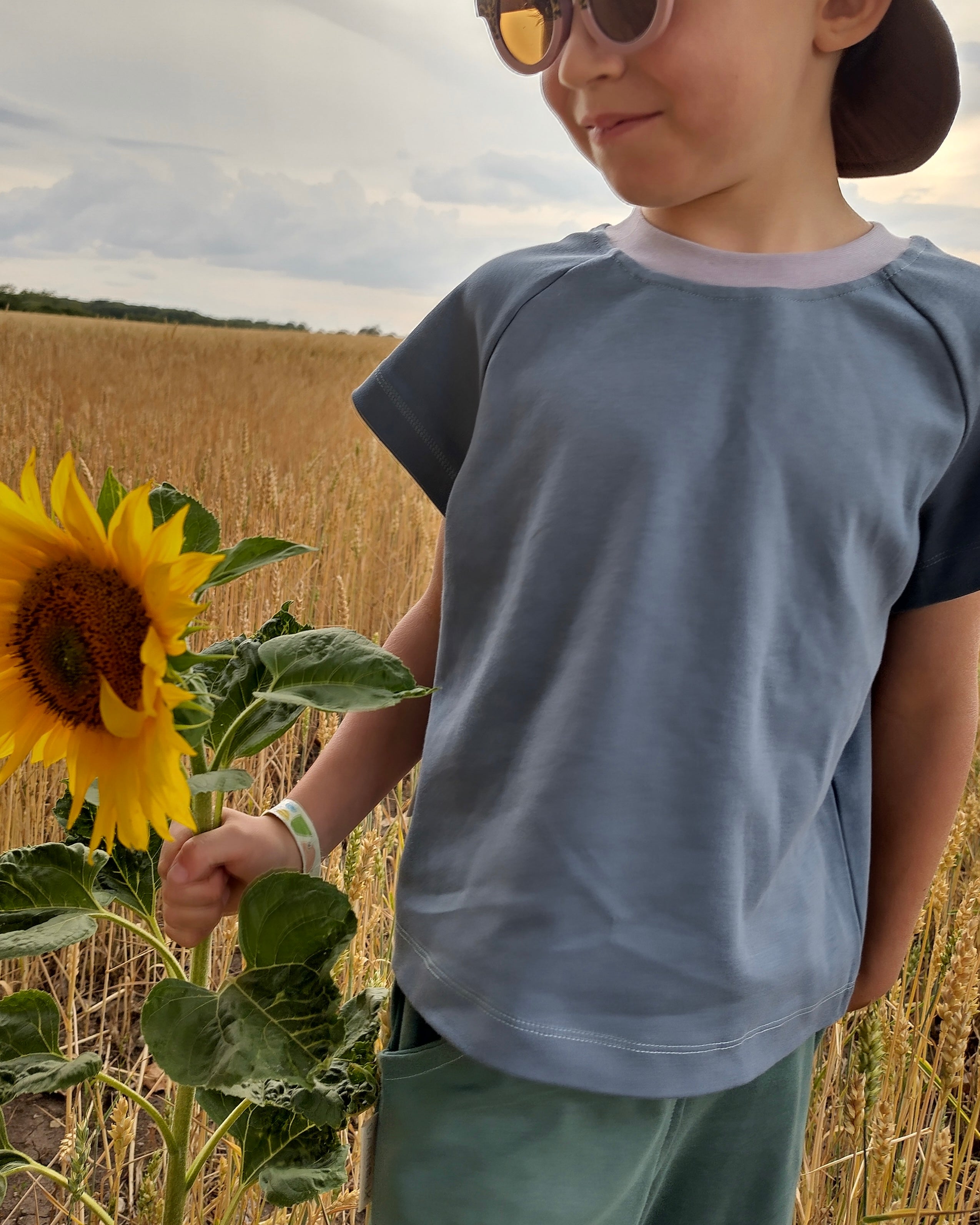 faires Kindershirt Biobaumwolle Steinblau Lavendel