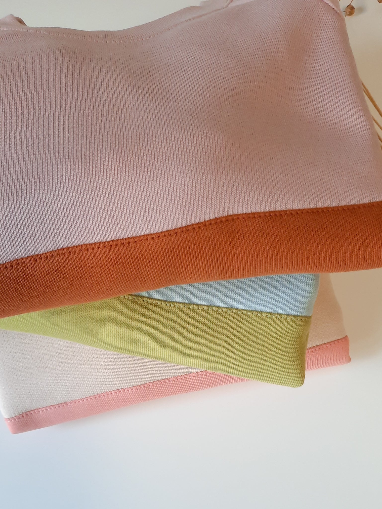 Mitwachsende Kindermode Pulli aus Kuschelsweat I BARNBUX