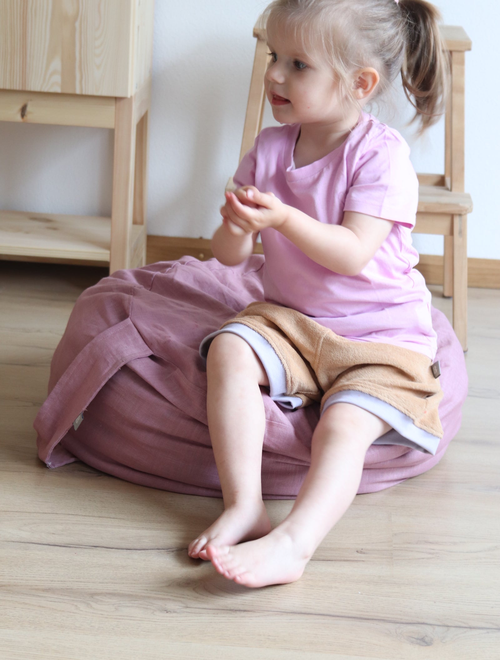 Faire Kindermode kurze Mitwachshose Karamell Lavendel