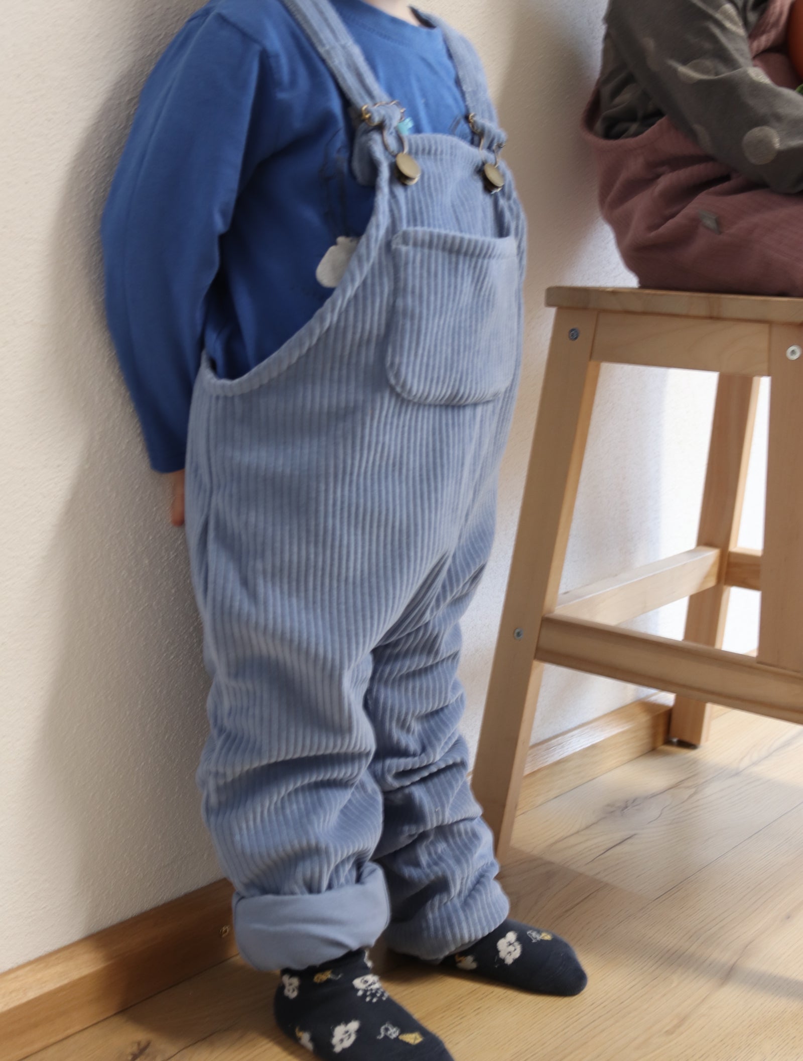 mitwachsende kinderhose blau robust biobaumwolle barnbux